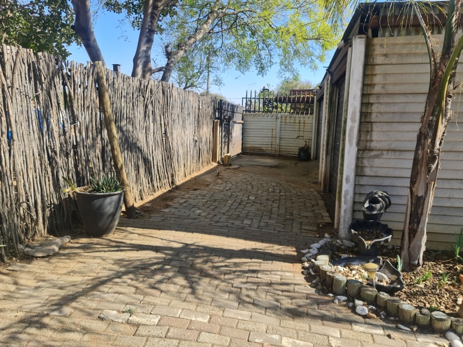 3 Bedroom Property for Sale in Oos Einde North West